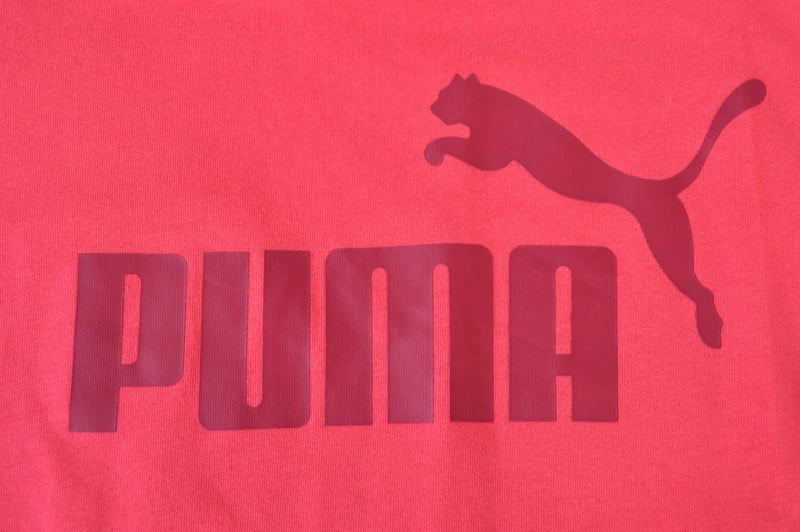 Puma Classic No. 1 Logo T-Shirt in KorallePink-Rot – Gr. L (fällt aus wie ML)