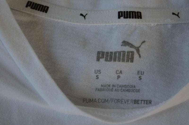 Puma Classic No. 1 Logo T-Shirt in Weiß – Gr. S (Slim Fit)