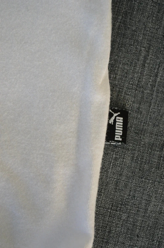Puma Classic No. 1 Logo T-Shirt in Weiß – Gr. S (Slim Fit)