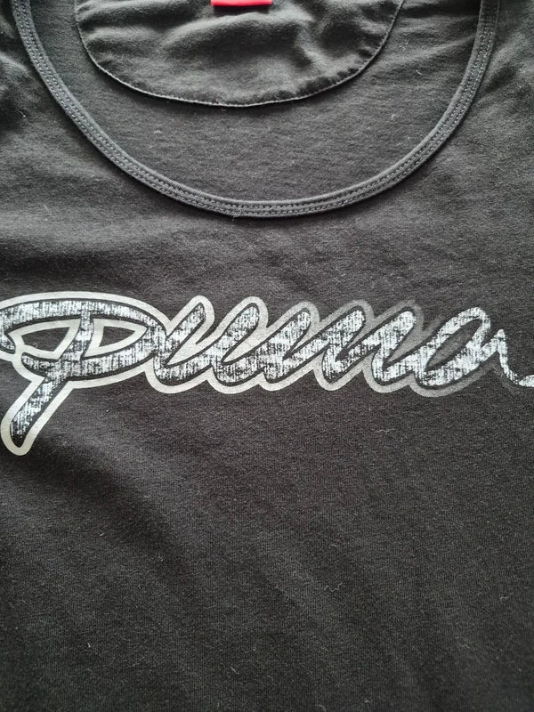Puma Damen Sportlifestyle Script Logo T-Shirt in Schwarz – Gr. M