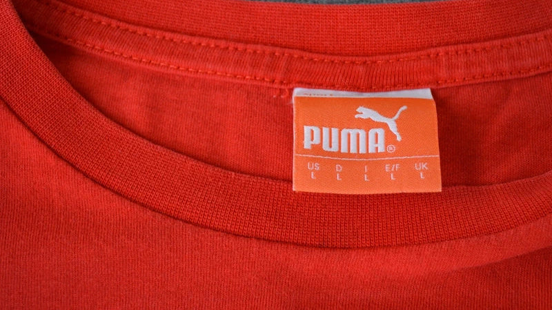 Puma Retro 8-Bit Pixel Football T-Shirt in Rot – Gr. L