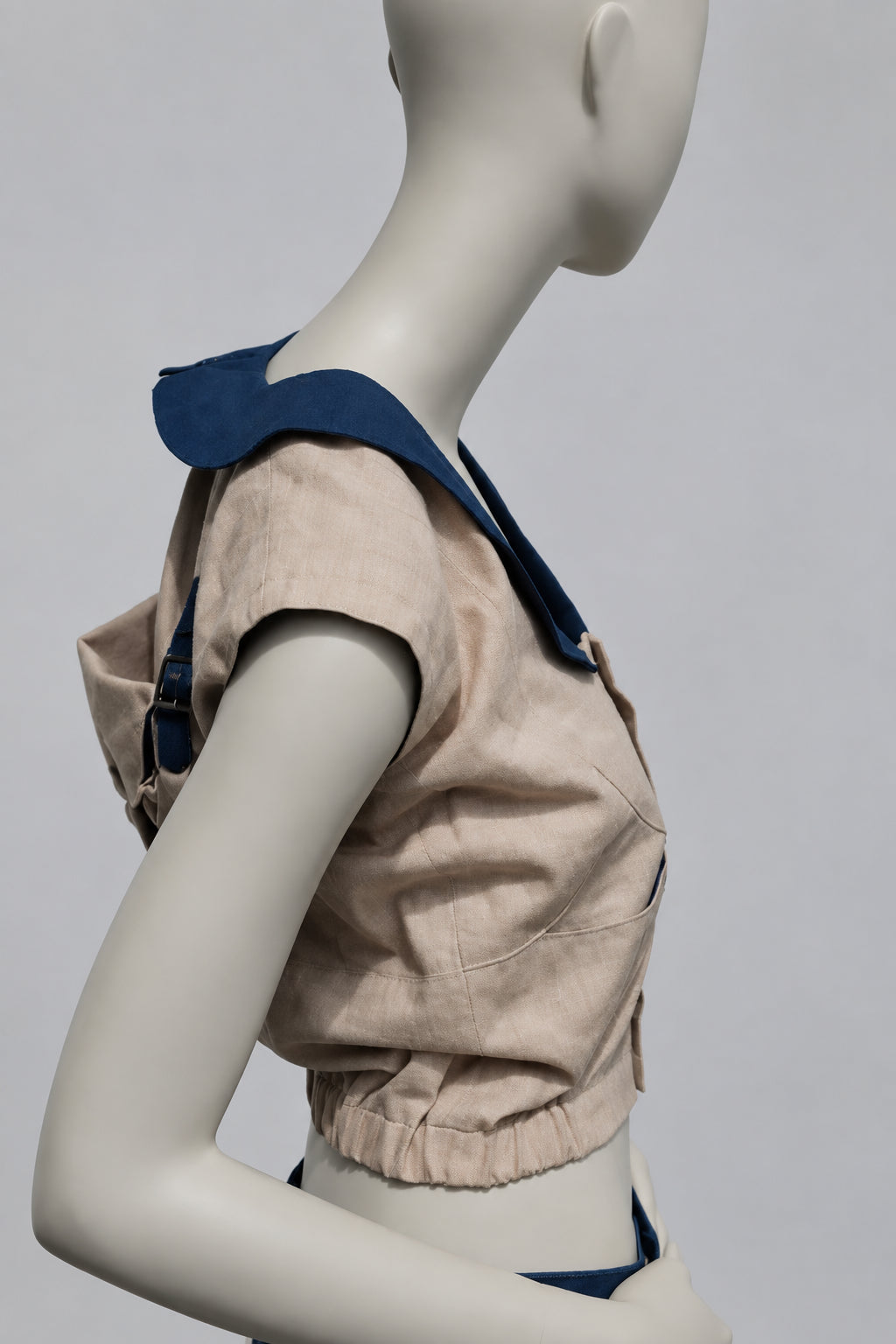 Rare 80s/90s Vintage Sailor Crop Bluse mit abnehmbarem Back-Pouch in Beige/Blau – Gr. S/M