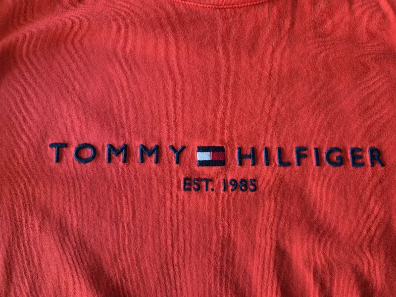 Tommy Hilfiger Damen T-Shirt Rot mit edler Brust-Stickerei – Größe S (Sehr guter Zustand)