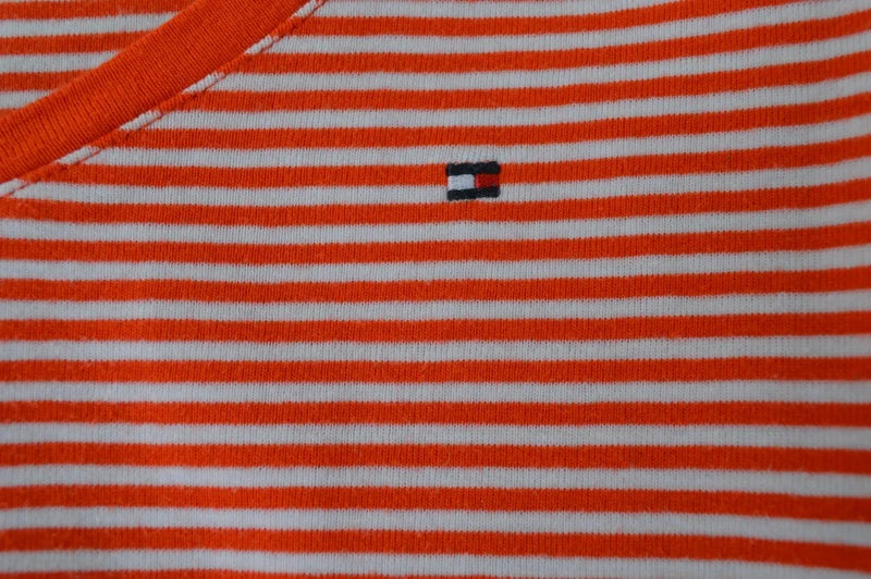 Tommy Hilfiger Damen V-Neck Streifen T-Shirt in Orange/Weiß – Gr. S