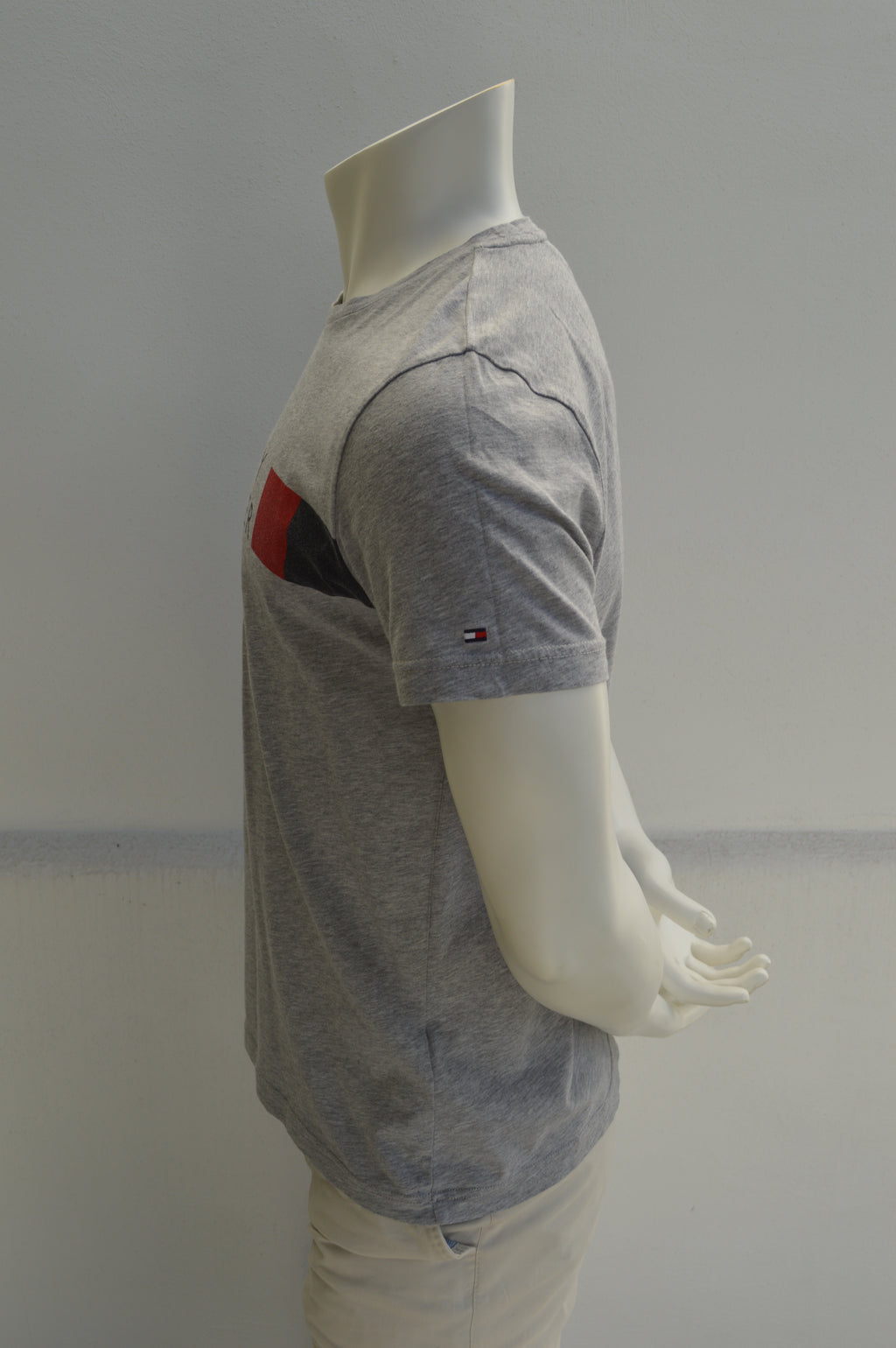 Tommy Hilfiger Herren Organic Cotton Flag Logo T-Shirt in Grau-Meliert – Gr. L