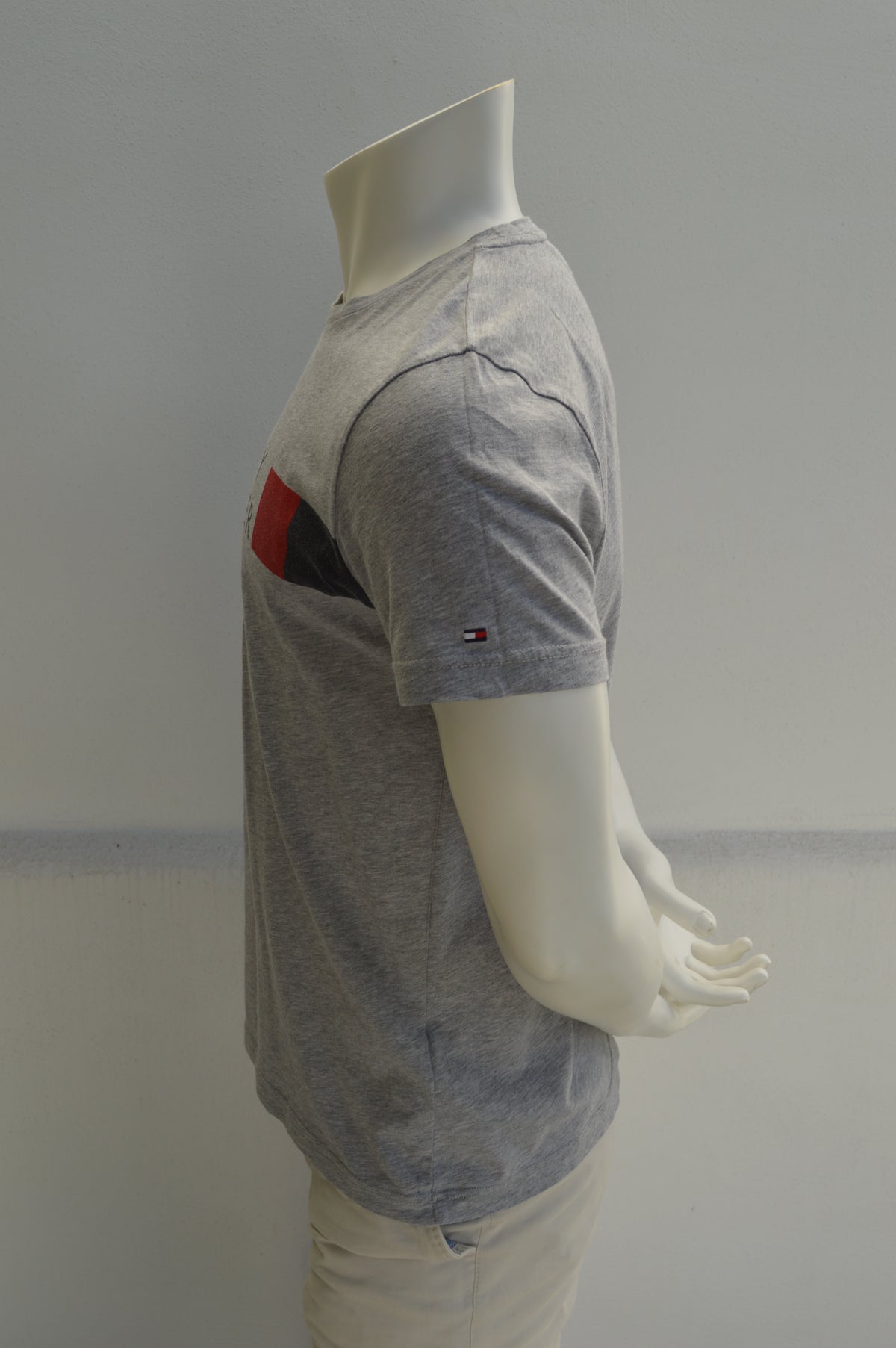 Tommy Hilfiger Herren Organic Cotton Flag Logo T-Shirt in Grau-Meliert – Gr. L