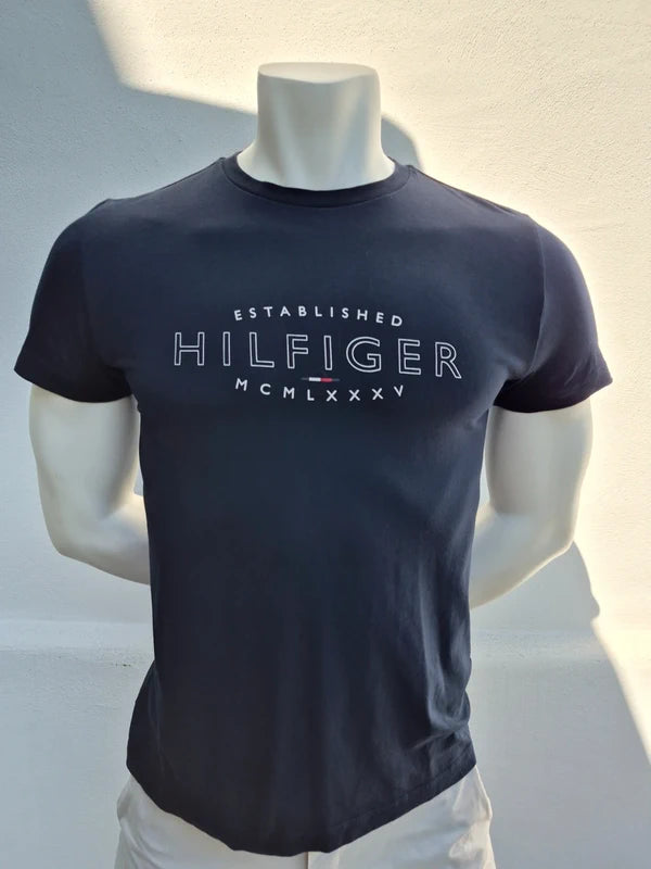 Tommy Hilfiger – Slim Fit Graphic T-Shirt Established 1985 in Navy-Blau – Gr. S