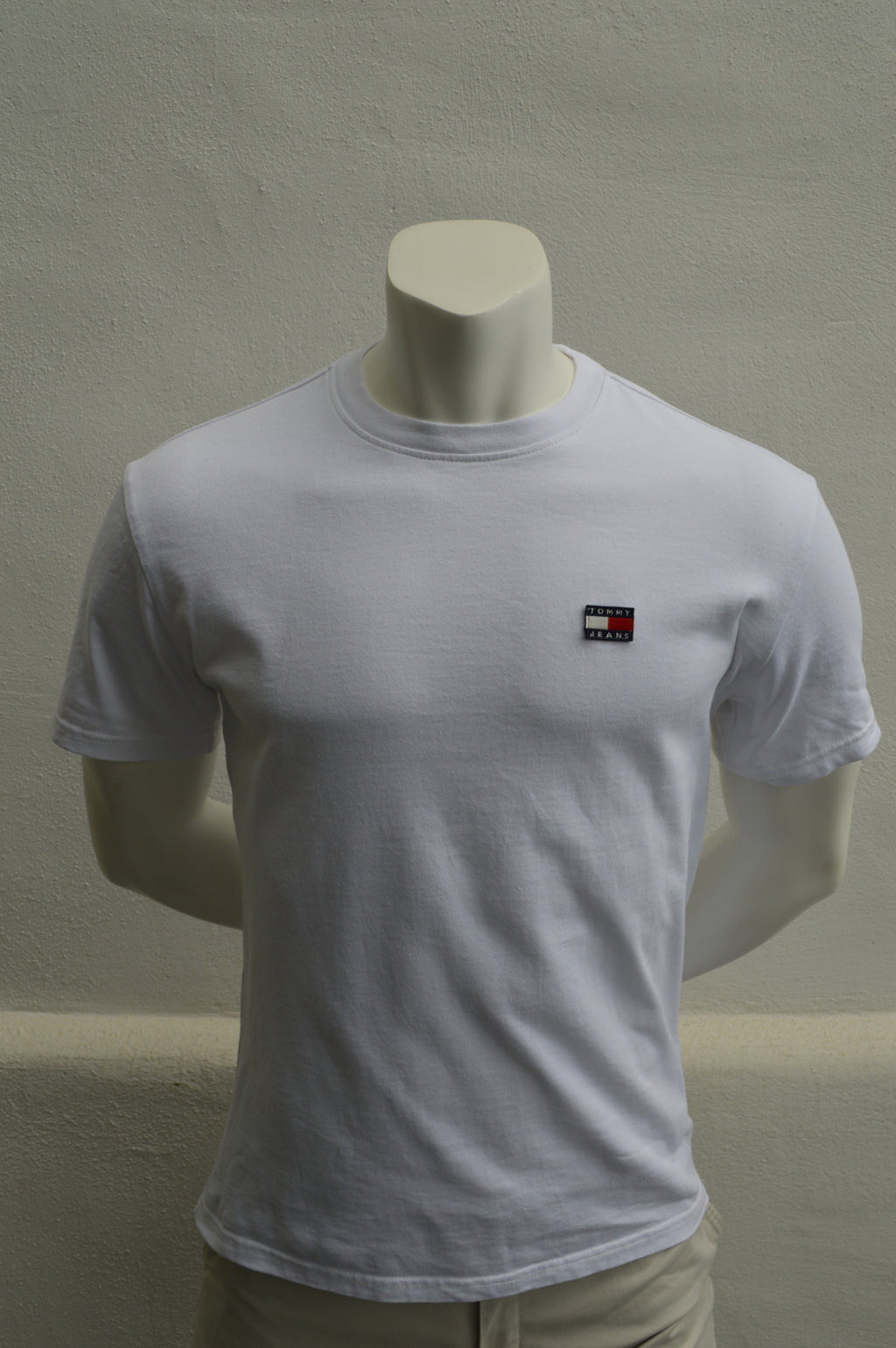 Tommy Hilfiger Tommy Jeans Herren T-Shirt Weiß – Größe S