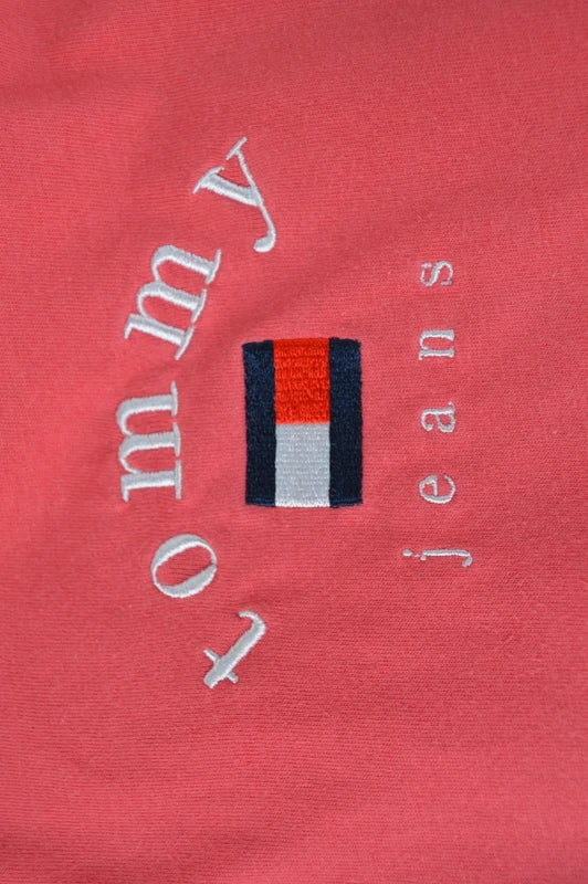 Tommy Jeans Damen Logo-Stick T-Shirt in LachsrotKoralle – Gr. M