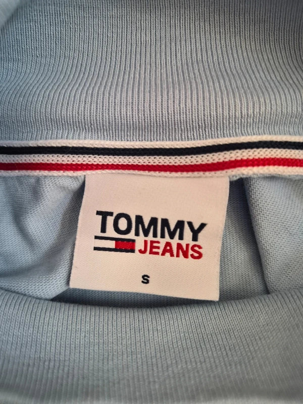 Tommy Jeans – Damen Crop Mock-Neck Langarmshirt in Pastellblau – Gr. S