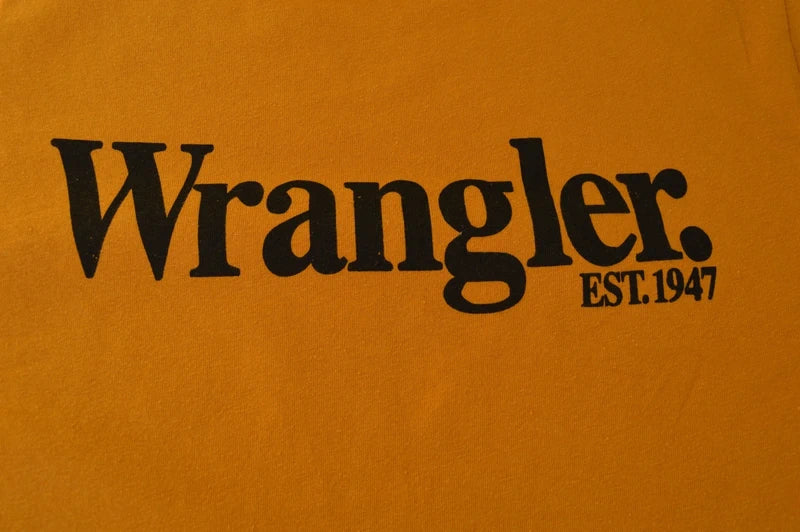 Wrangler Logo T-Shirt mit "EST.1947" Frontprint in Senfgelb – Gr. M